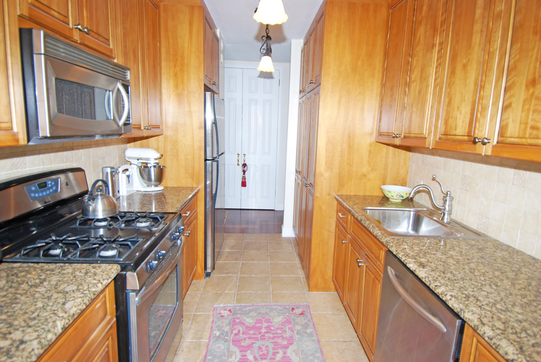 North Shore Towers Apt.