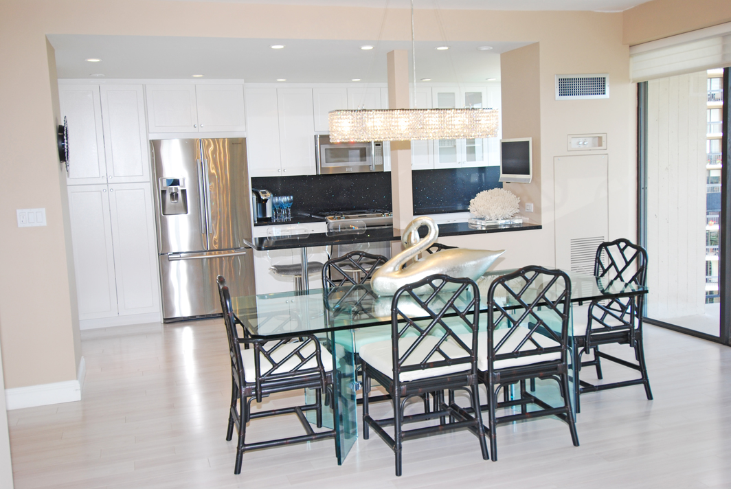 North Shore Towers Apartment