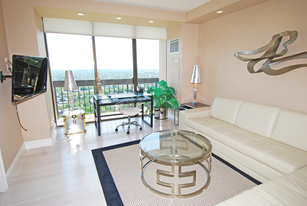 North Shore Towers Apartment