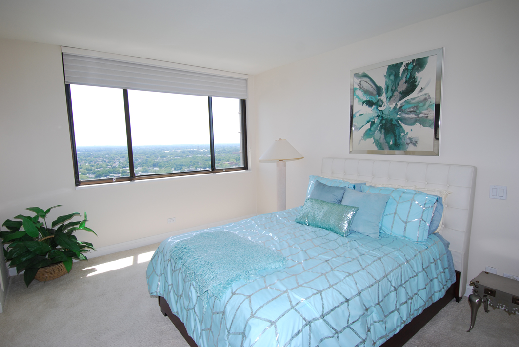 North Shore Towers Apartment