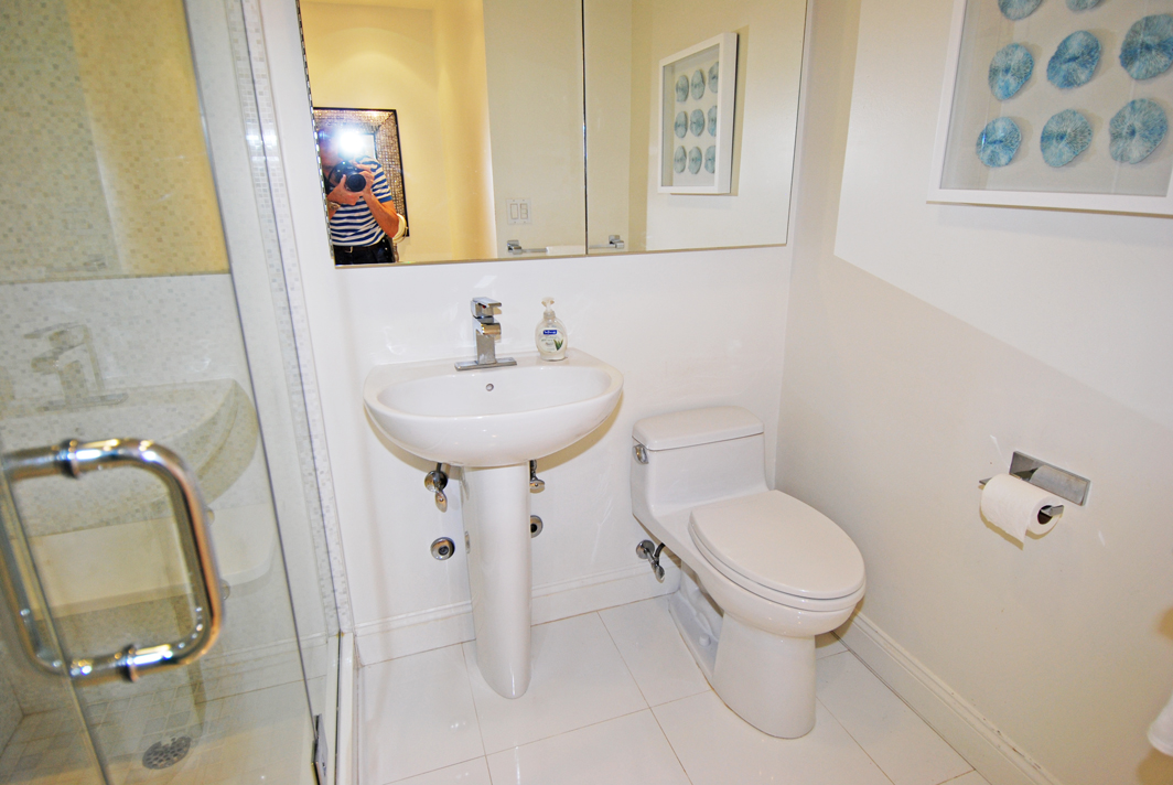 North Shore Towers Apartment