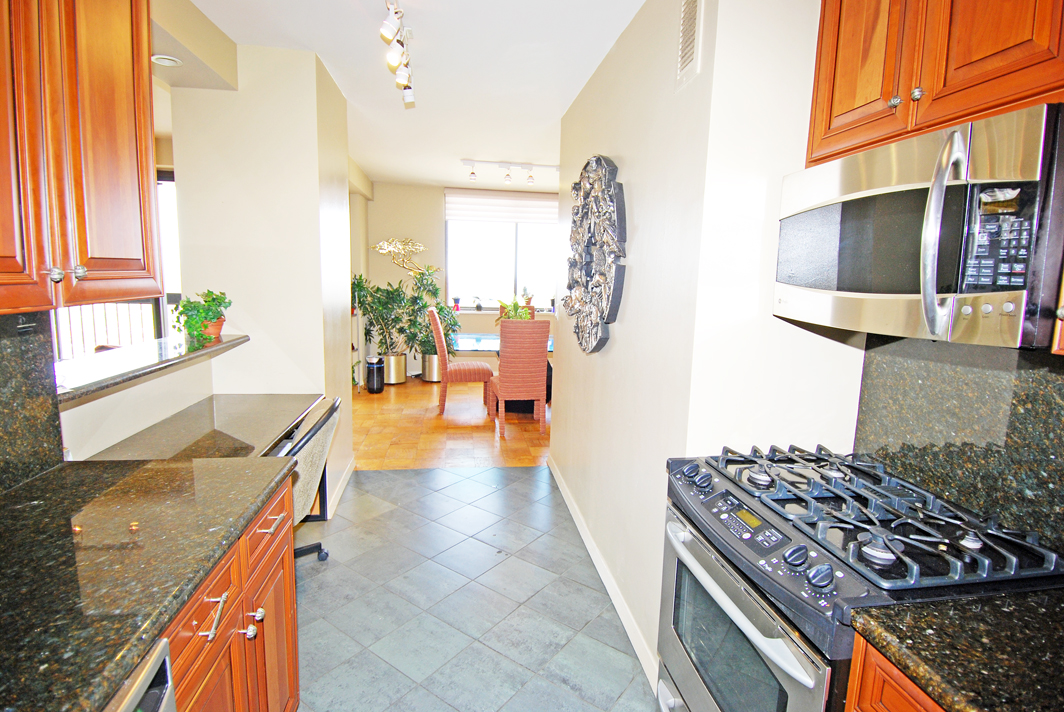 North Shore Towers Apartment