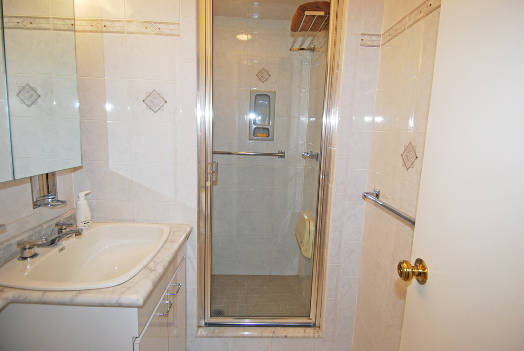 North Shore Towers Apartment