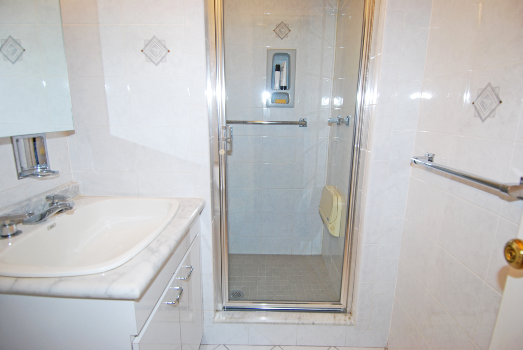 North Shore Towers Apartment