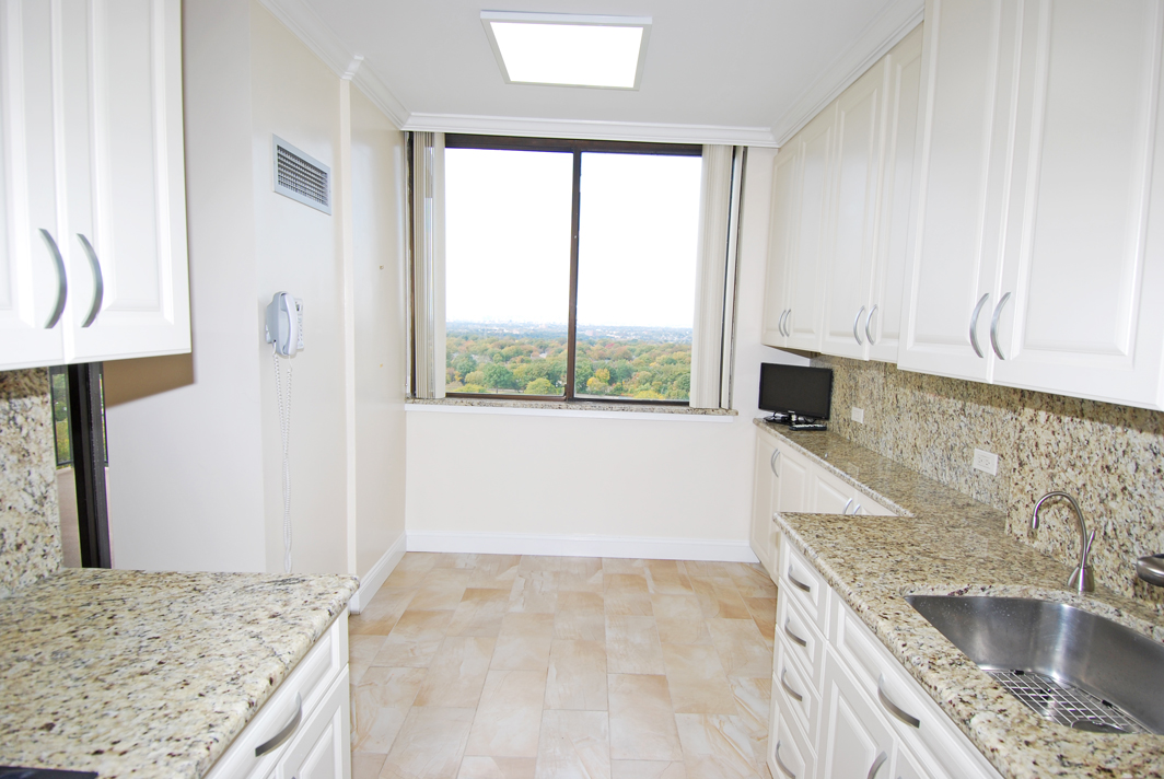 North Shore Towers Apartment