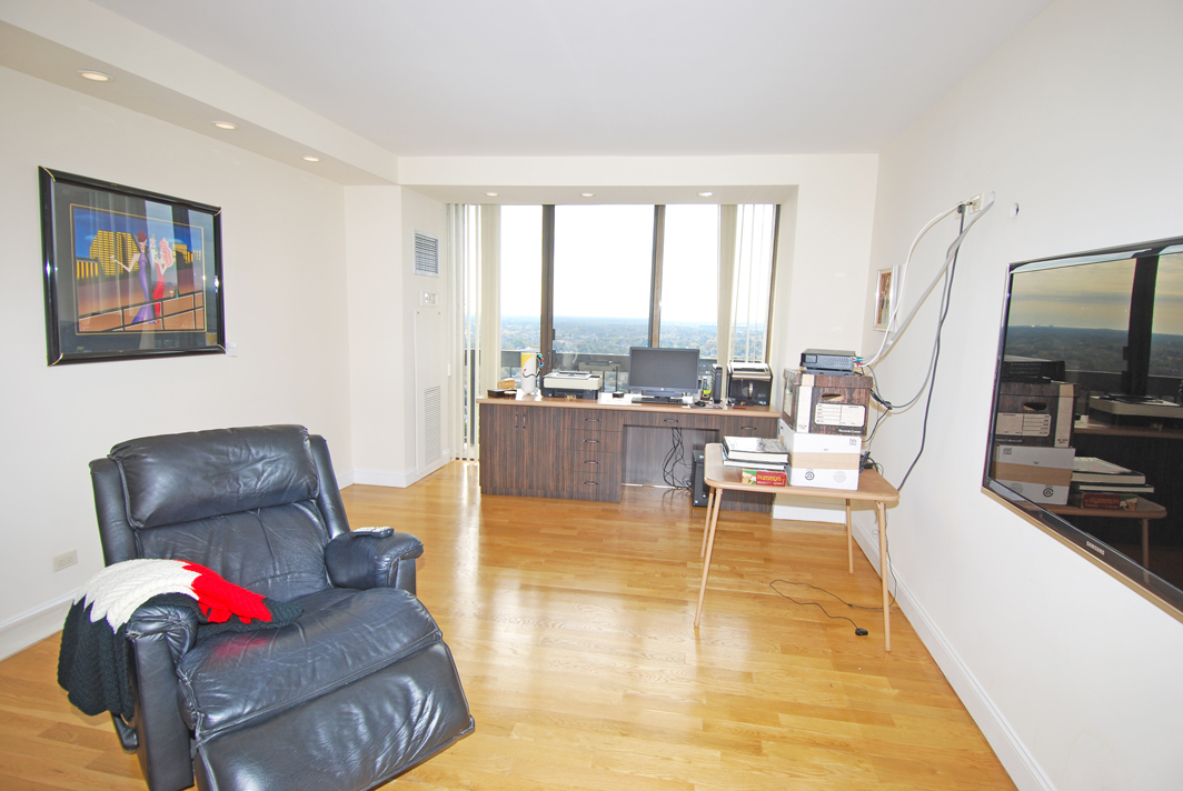 North Shore Towers Apartment