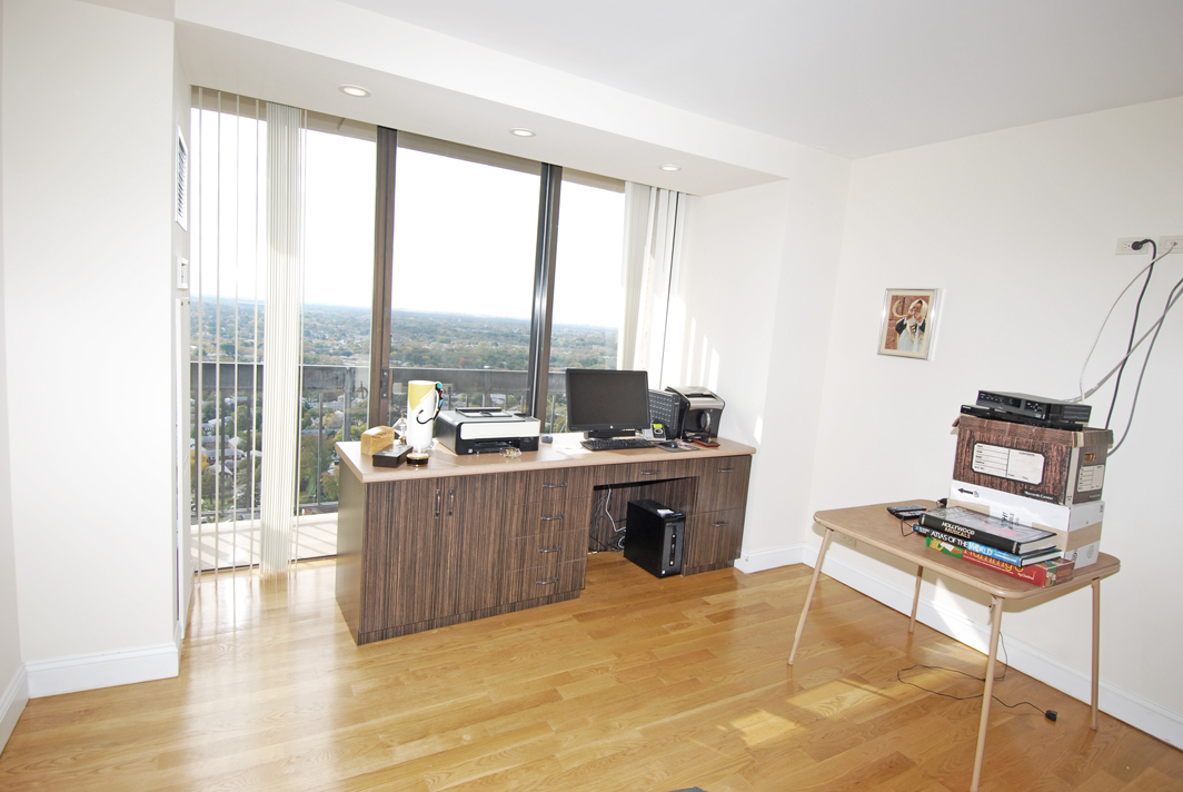 North Shore Towers Apartment