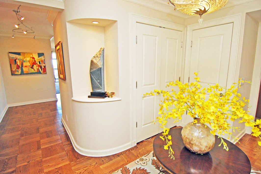 North Shore Towers Apartment