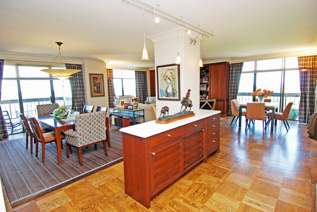 North Shore Towers Apartment