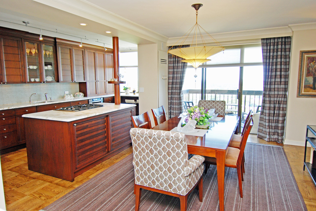 North Shore Towers Apartment