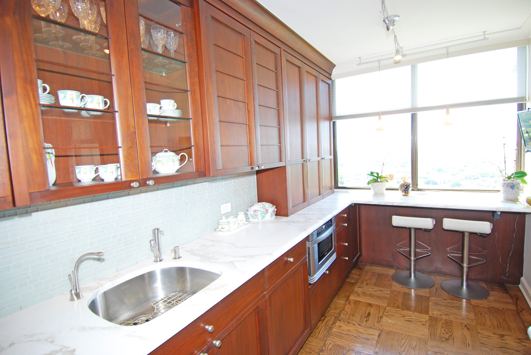 North Shore Towers Apartment