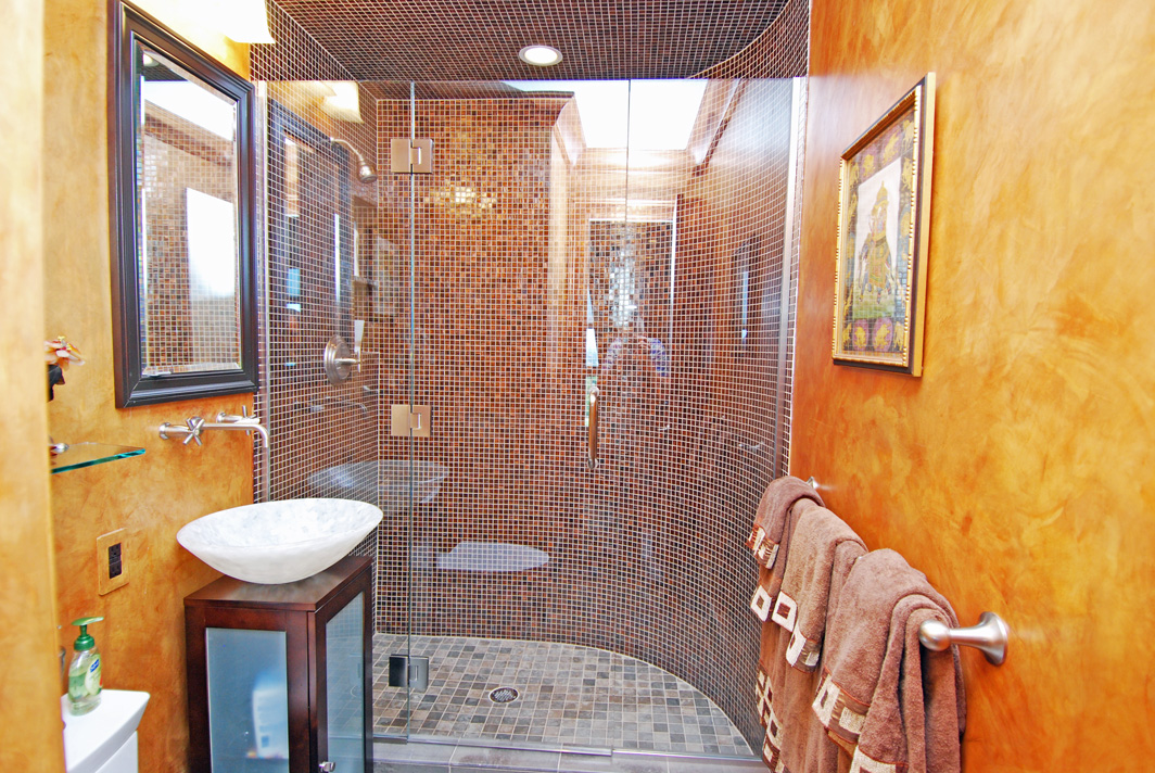 North Shore Towers Apartment