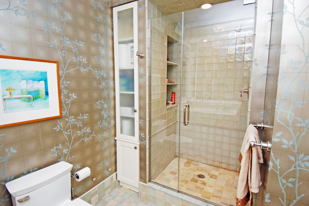 North Shore Towers Apartment