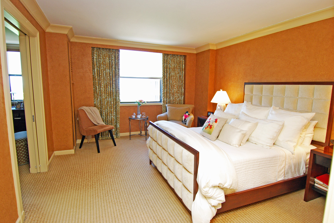 North Shore Towers Apartment