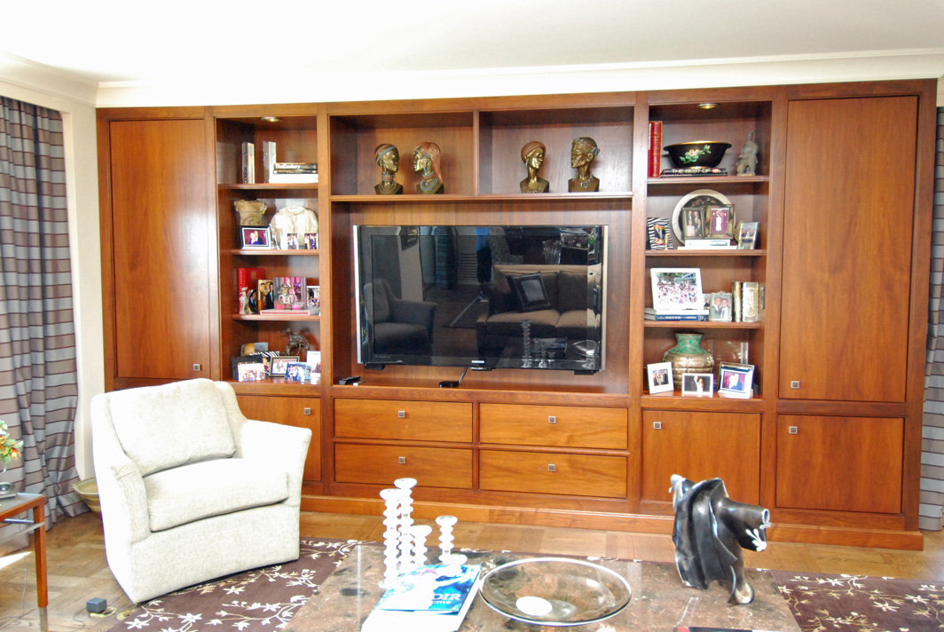 North Shore Towers Apartment