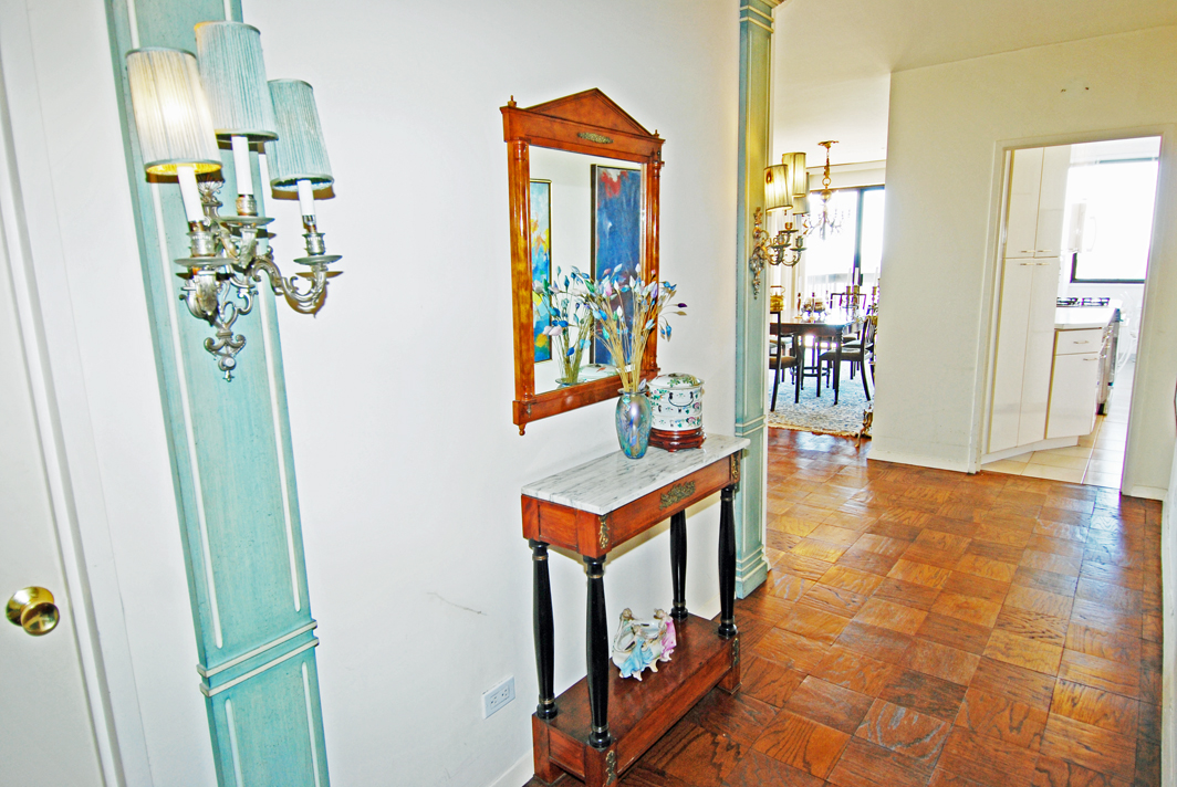 North Shore Towers 3 bedroom co-op