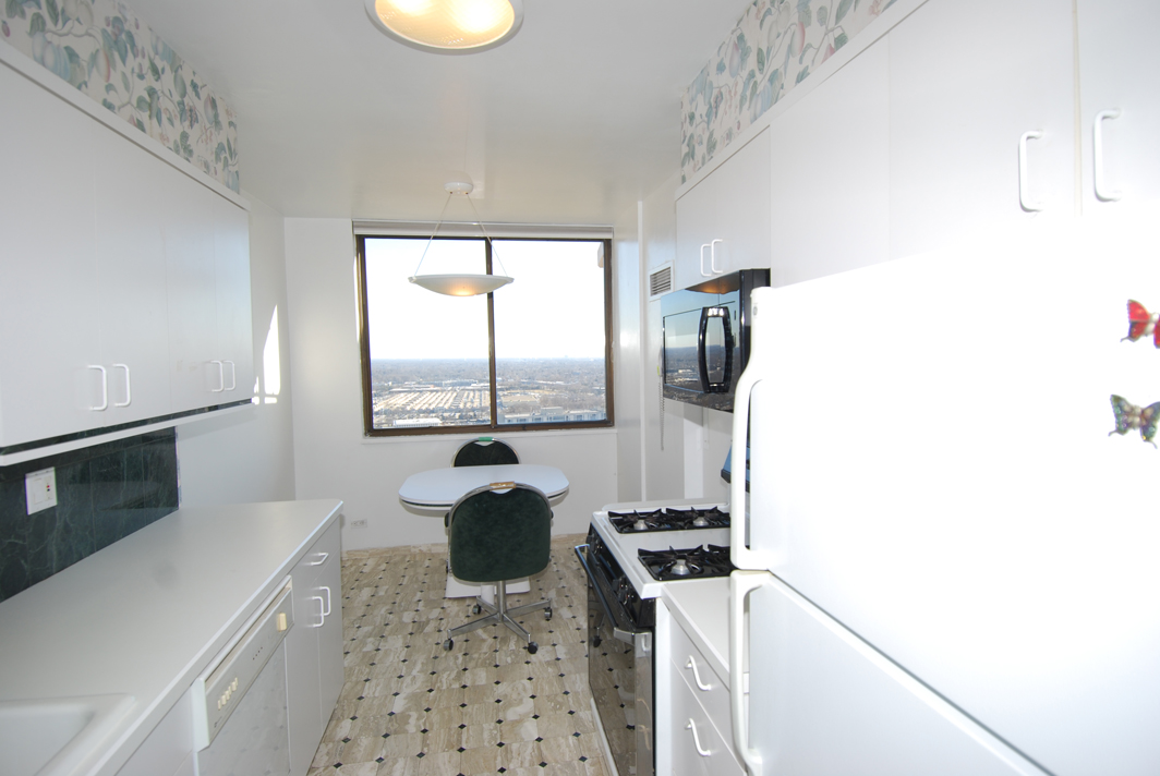 North Shore Towers Apartment