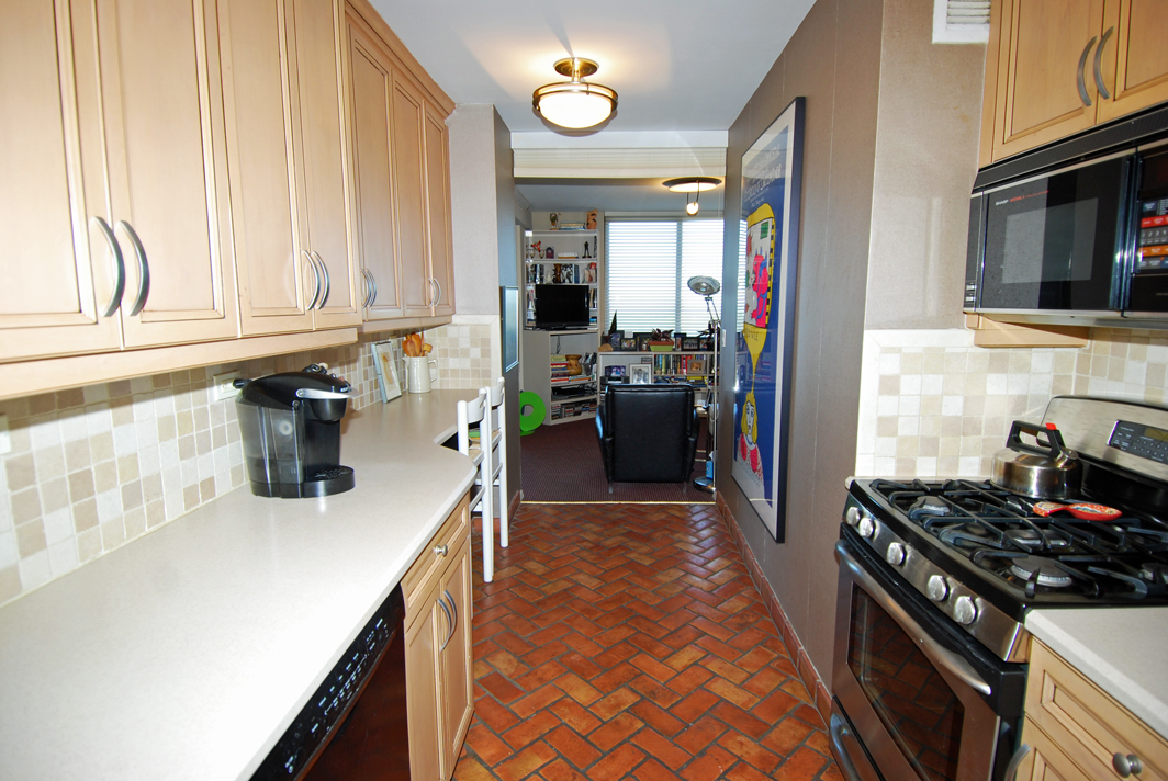 North Shore Towers Apartment