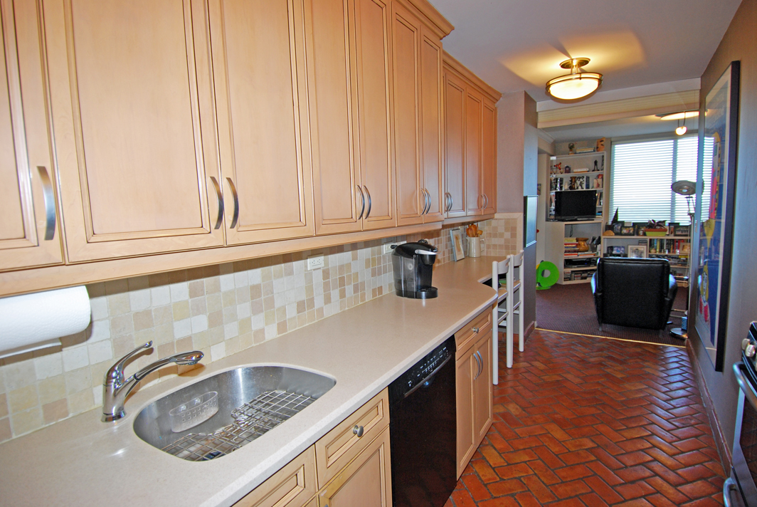 North Shore Towers Apartment