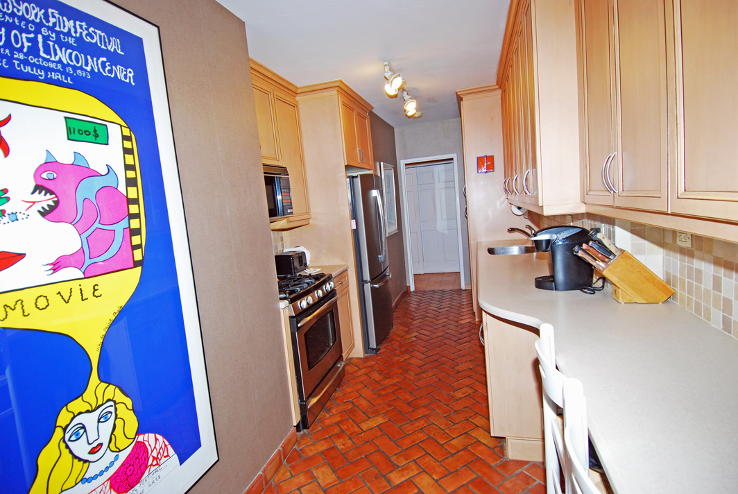 North Shore Towers Apartment