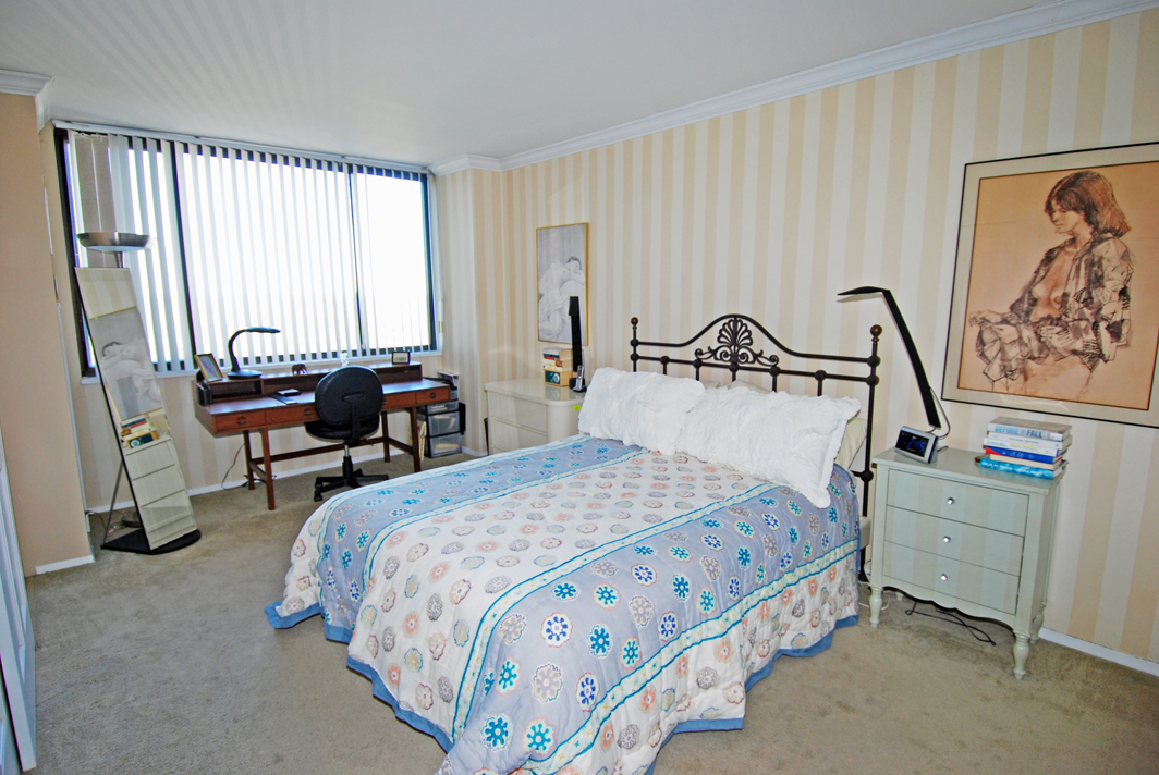 North Shore Towers Apartment