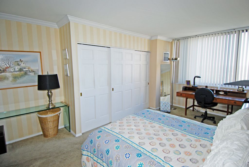 North Shore Towers Apartment