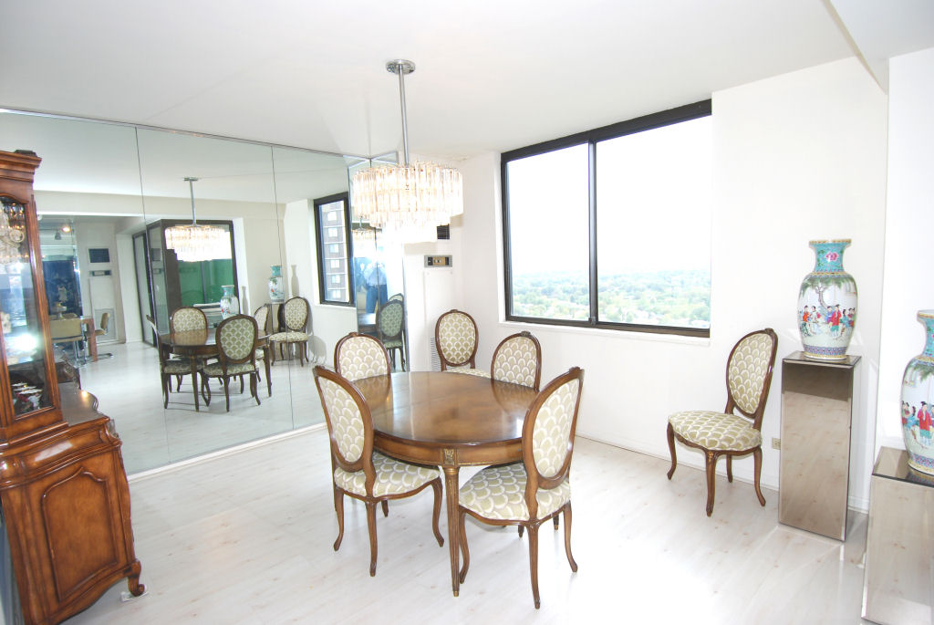 North Shore Towers Apartment