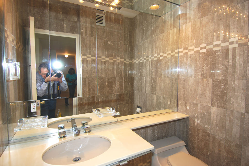 North Shore Towers Apartment