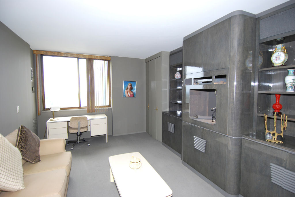 North Shore Towers Apartment