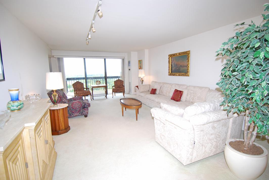 North Shore Towers Apartment