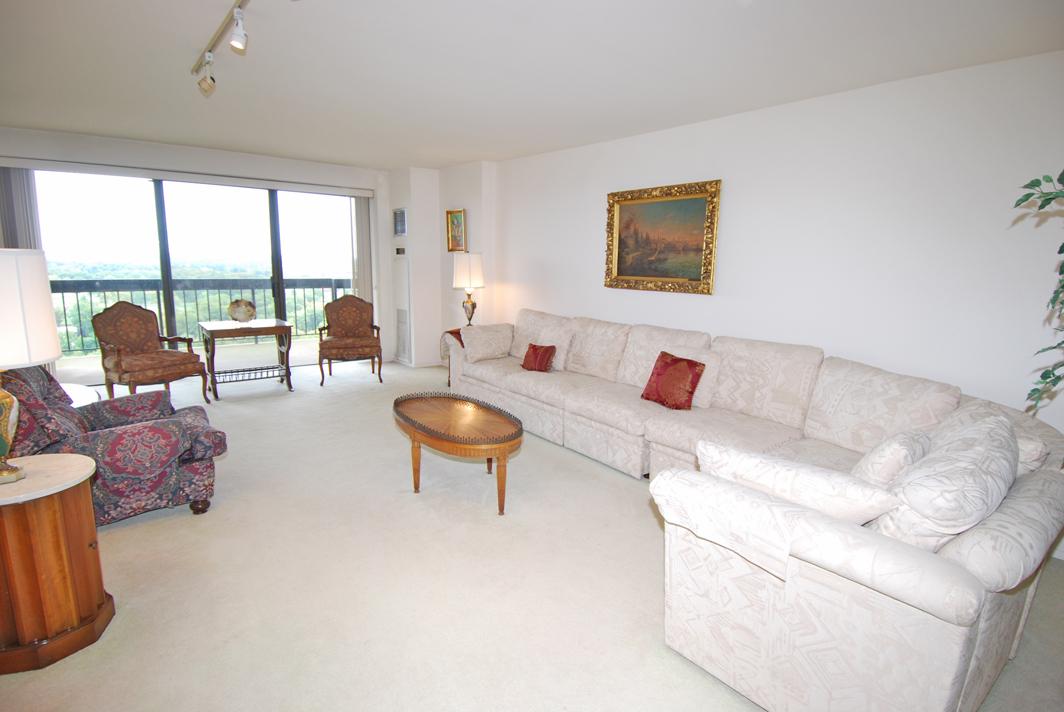 North Shore Towers Apartment