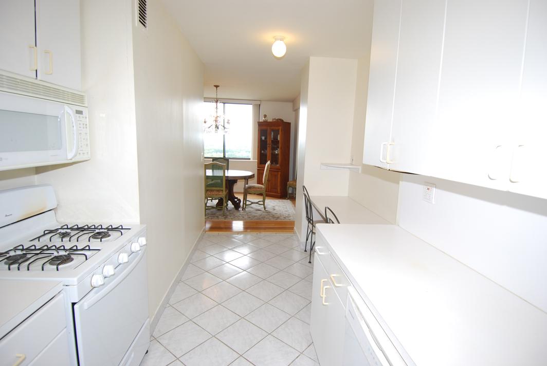 North Shore Towers Apartment