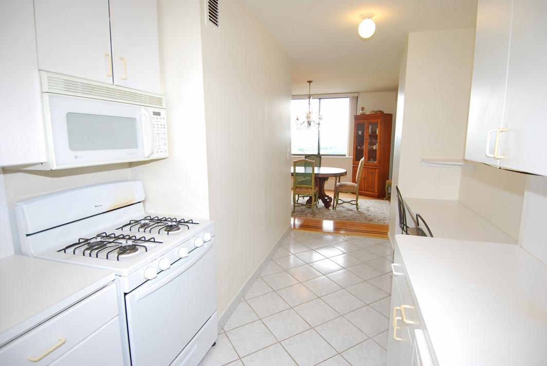 North Shore Towers Apartment