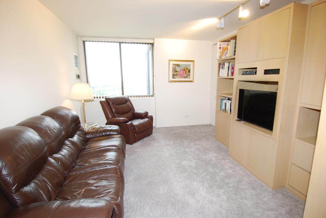 North Shore Towers Apartment