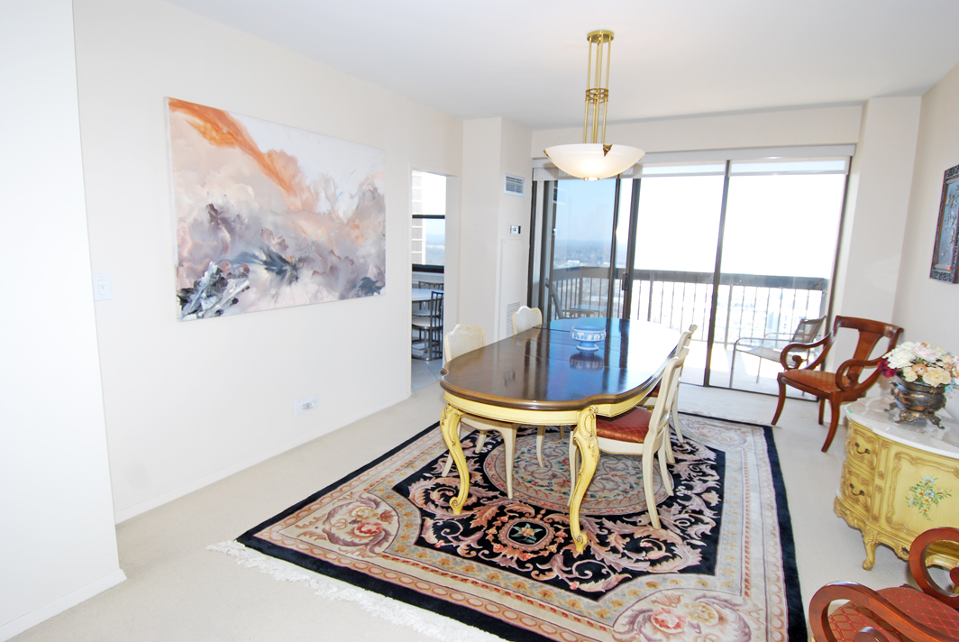 North Shore Towers Apartment