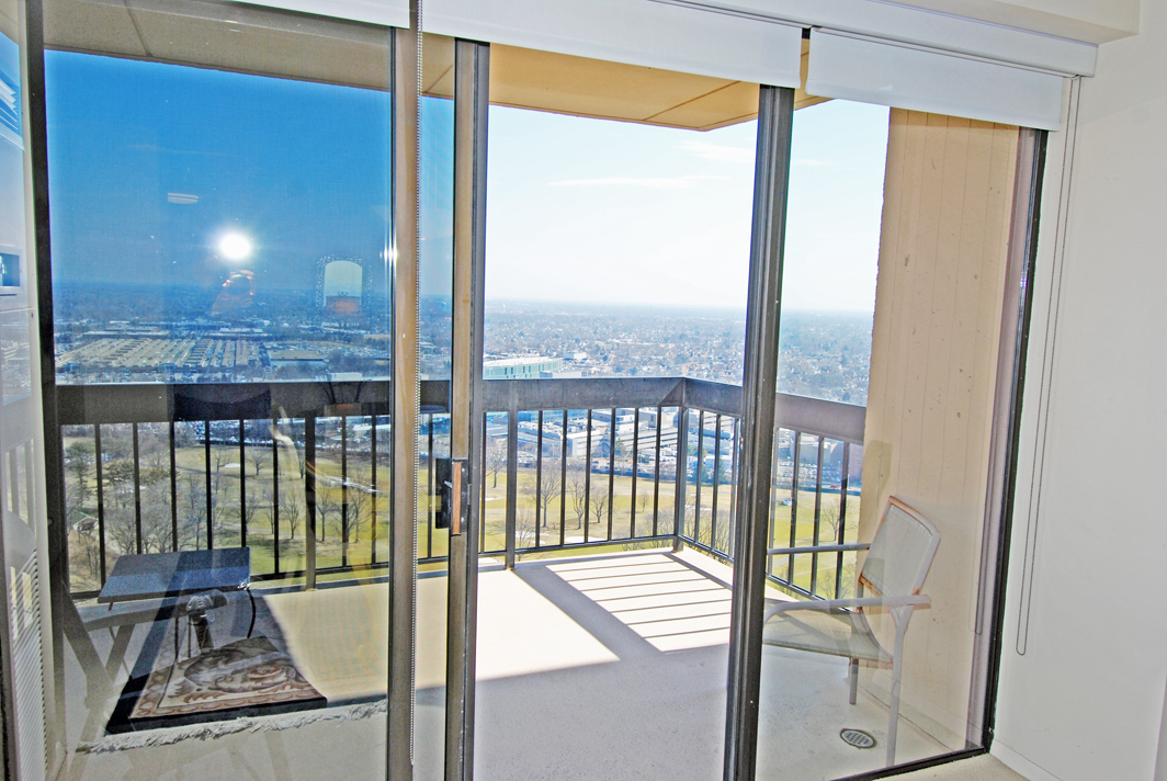 North Shore Towers Apartment