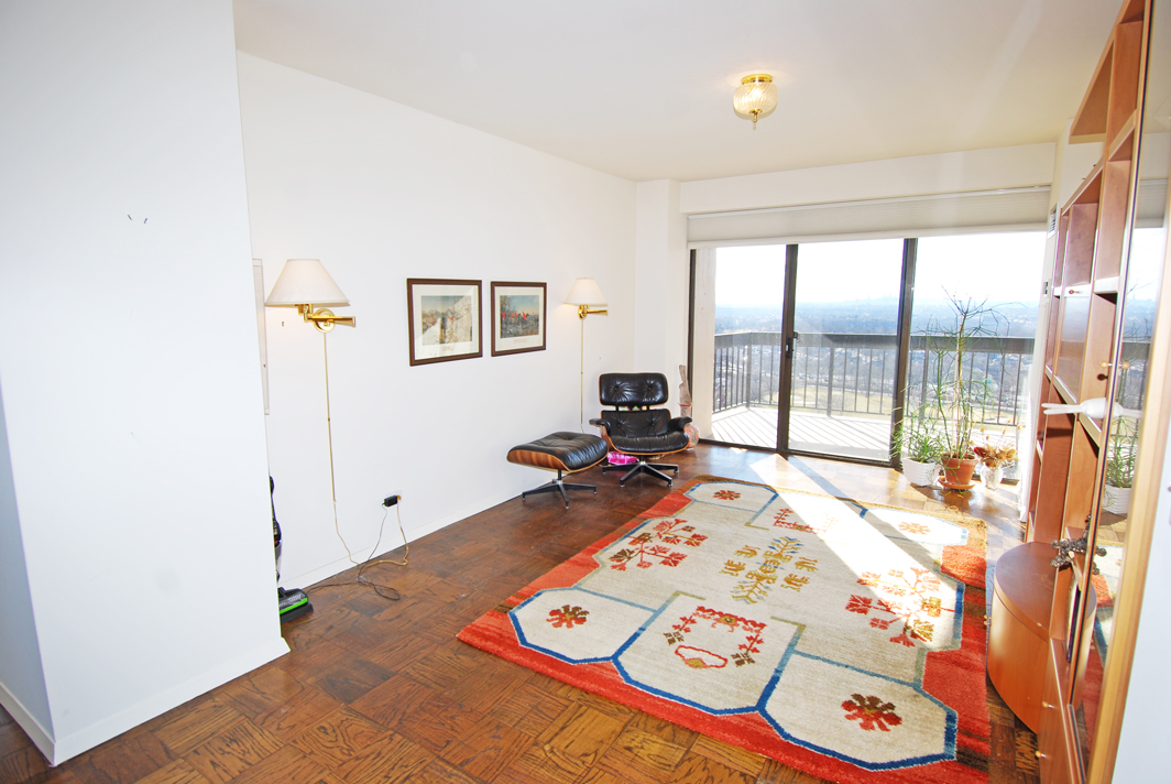 North Shore Towers Apartment