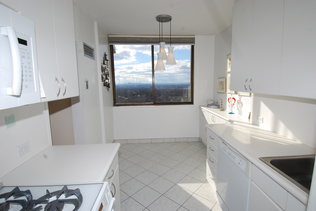 North Shore Towers Apartment