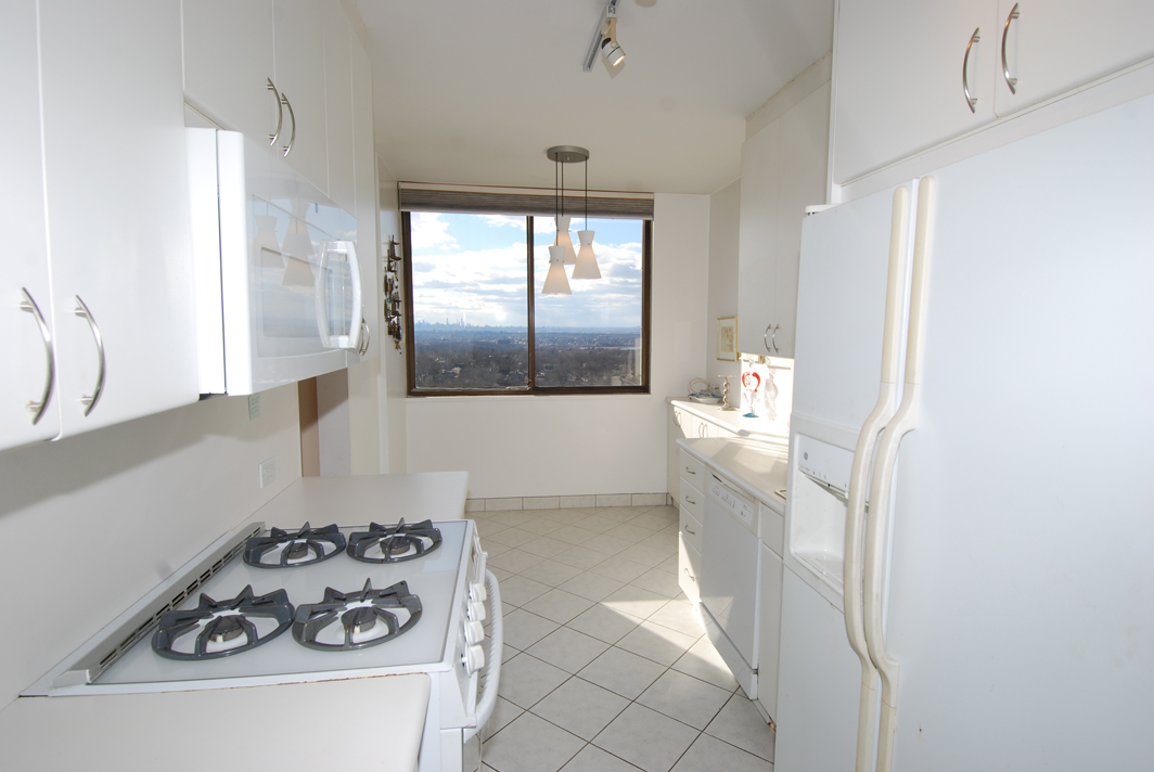 North Shore Towers Apartment