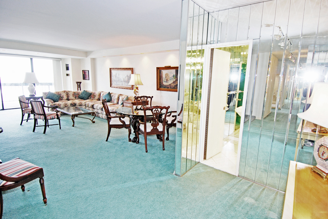 North Shore Towers Apartment