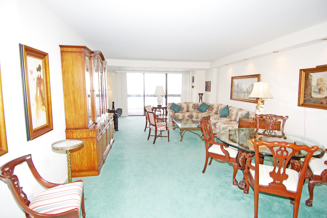 North Shore Towers Apartment