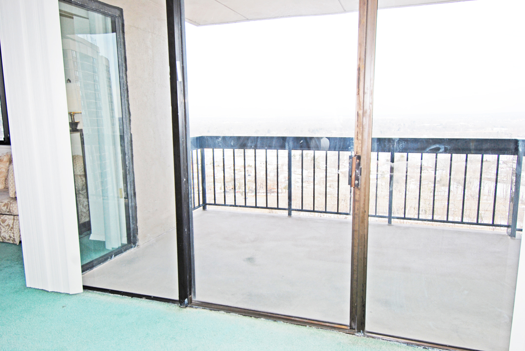 North Shore Towers Apartment