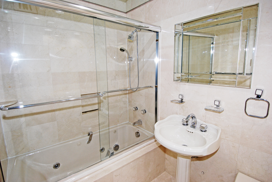 North Shore Towers Apartment