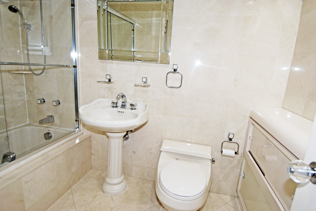 North Shore Towers Apartment