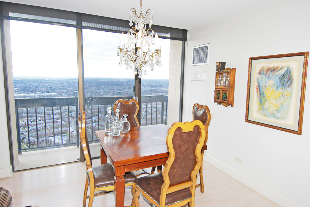 North Shore Towers Apartment