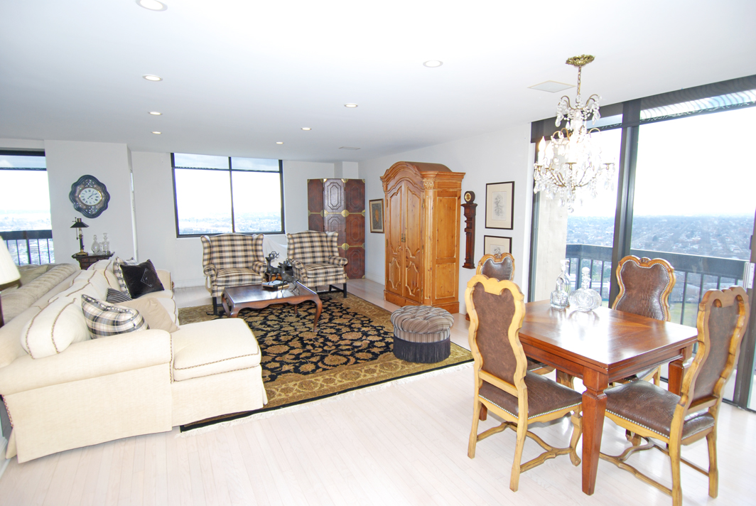 North Shore Towers Apartment