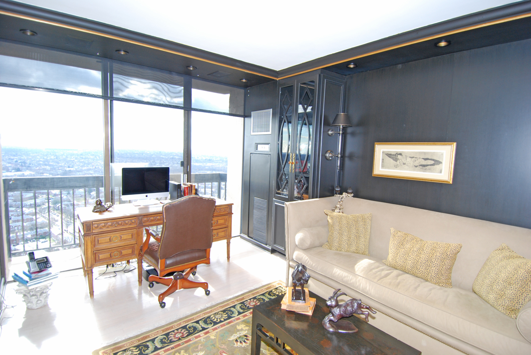 North Shore Towers Apartment