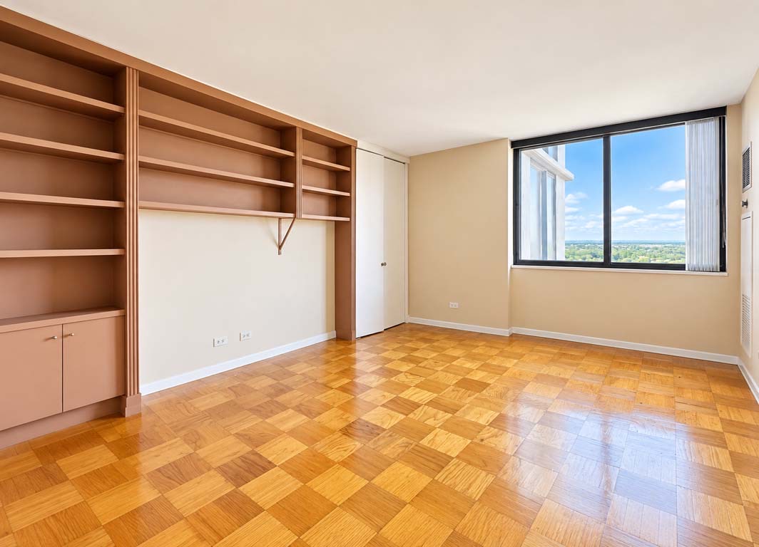 North Shore Towers Apt.