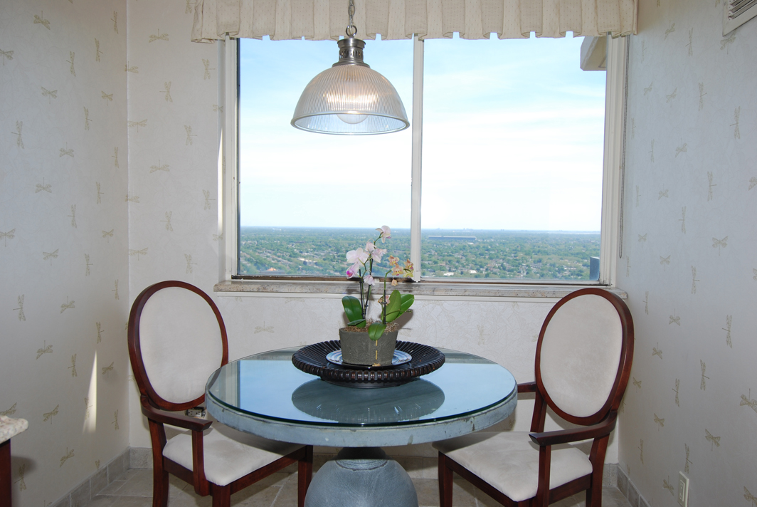 North Shore Towers Apartment