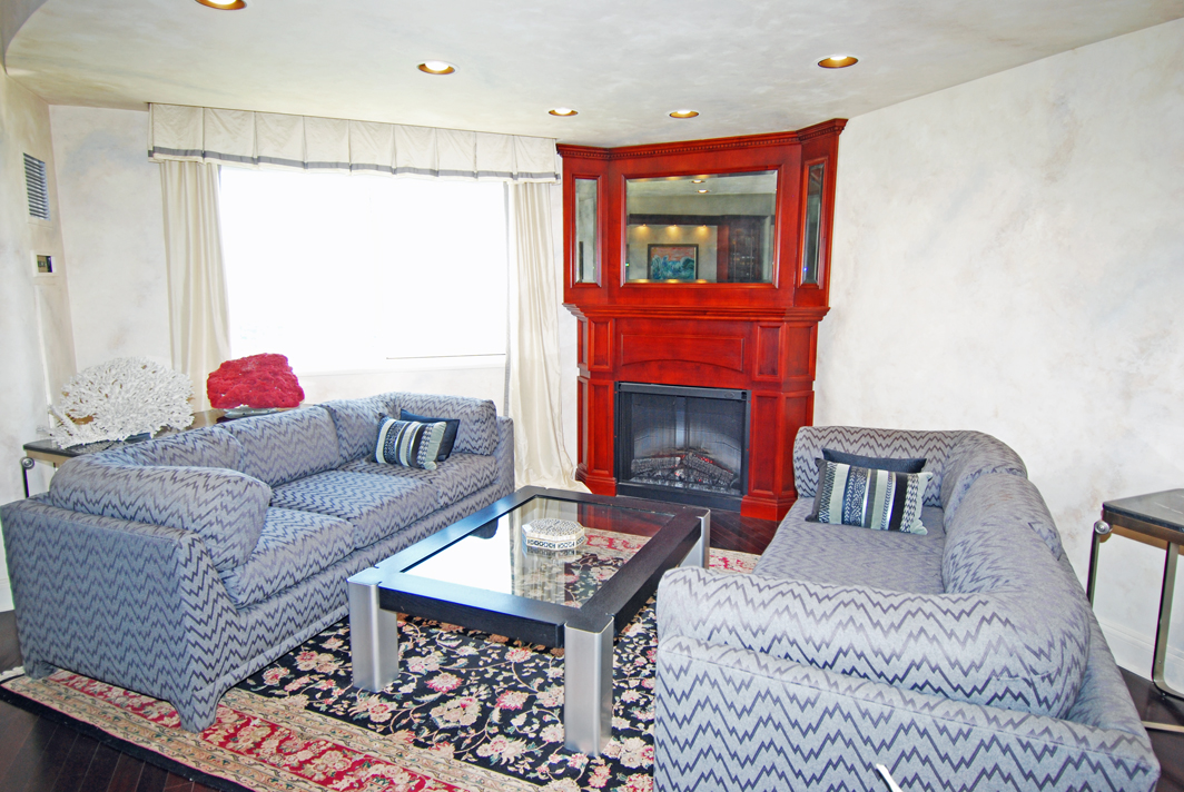 North Shore Towers Apartment